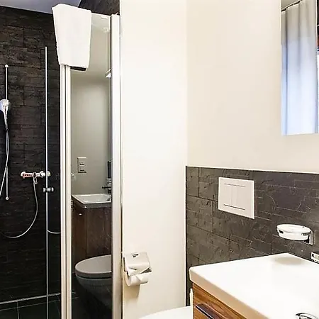 Sleeps 6 Wifi T082260 انغلبرغ