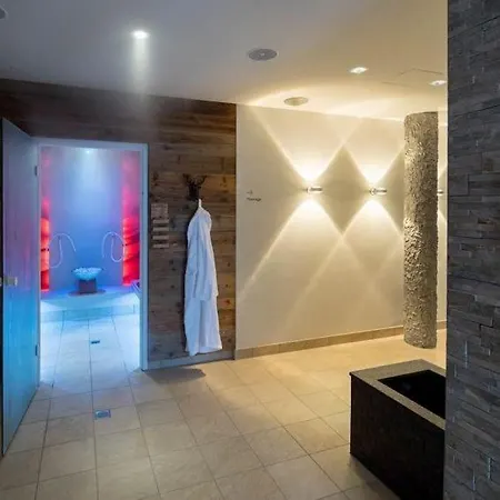 شقة Sleeps 6 Wifi T082260 *